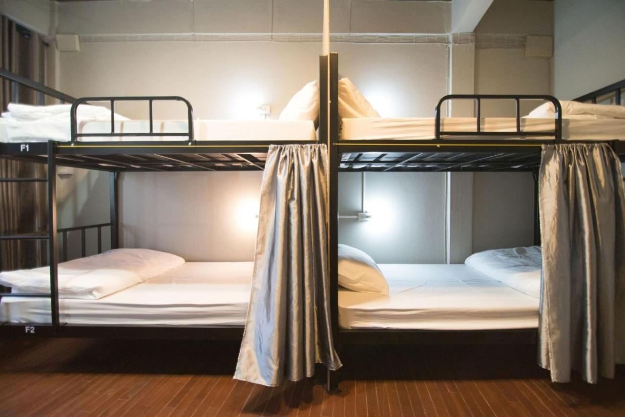 Tha Hostel Csiangmaj Kültér fotó
